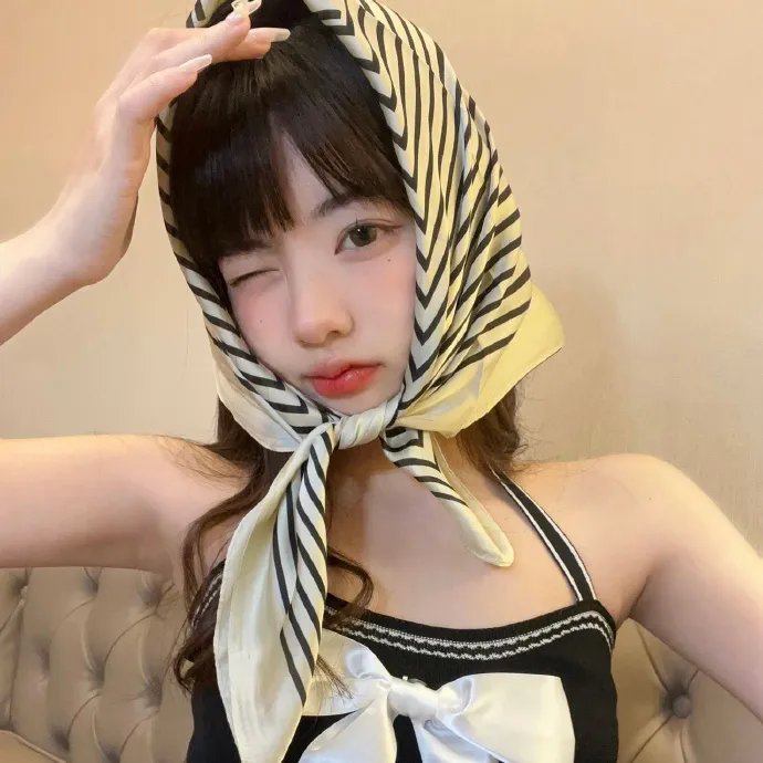 在她们眼中